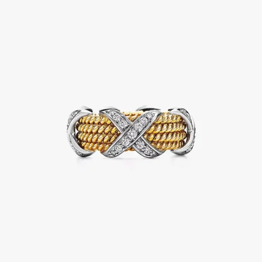 حلقه ها در 4 ردیف پیچیده شده اند